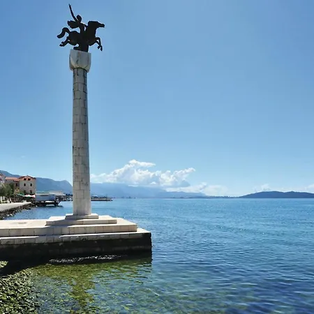 Lägenhet Amazing In Kaštel Stari