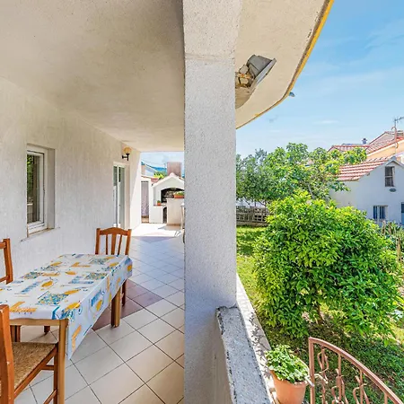 Amazing In * Kaštel Stari